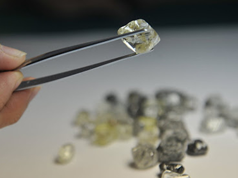 L'effet de la taille des particules de diamant sur les outils de sciage