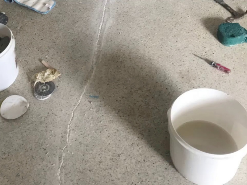 Résoudre le problème des fissures et des éclats dans les sols en terrazzo